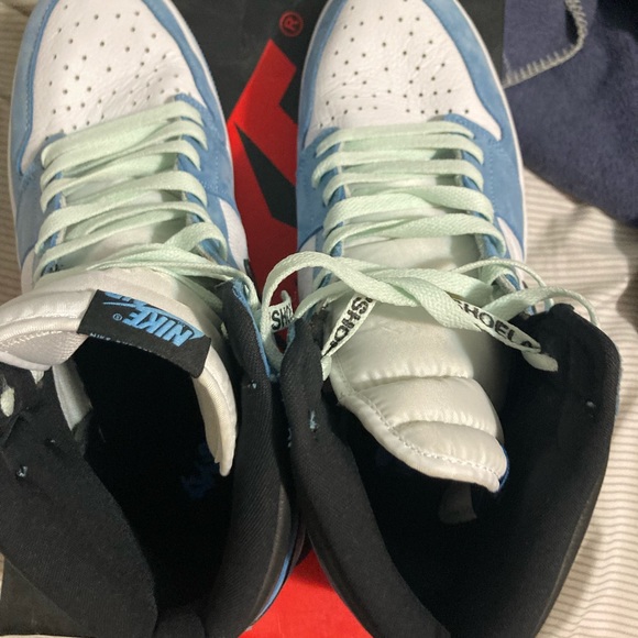 Jordan 1 University - Picture 5 of 8